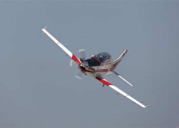 Hürkuş başdöndürücü sınavdan başarıyla geçti (Video görüntülü)