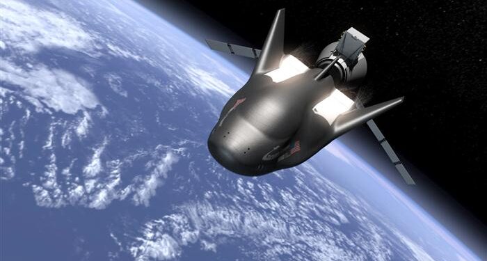 SNC Türkiye’de uçak, ABD’de uzay mekiği yapacak