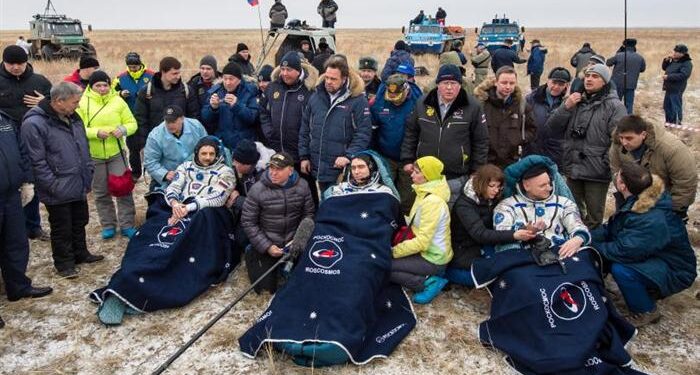 Uzayda bir yıl geçirdiler