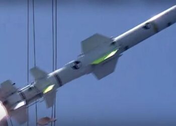 İsrail gizemli bir gemi savar füzesi denedi