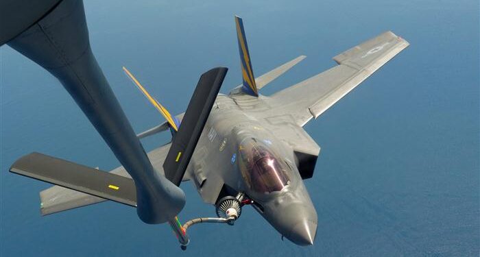 F-35’in maliyet 12 milyar dolar düştü