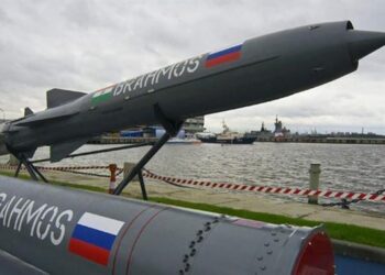 Rus- Hint savaş uçağı Brahmos kullanabilir