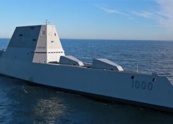 Zumwalt görülmeyecek kadar hayalet çıktı