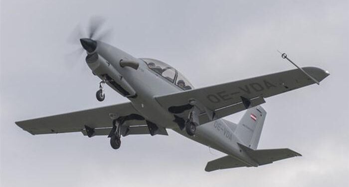 Avusturya keşif eğitim uçağını tanıttı