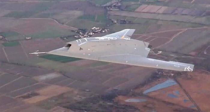 Neuron uçak gemisine hazırlanıyor