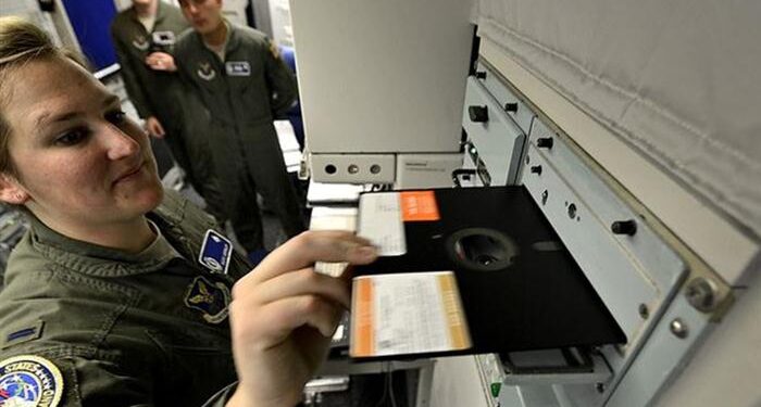 ABD nükleer güçlerinde “antika” bilgisayar