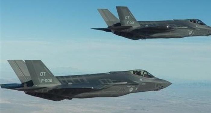 Hollanda’nın F-35leri ülkeye indi