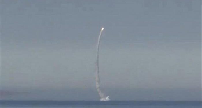 Rusya Kalibr seyir füzesini tatbikatta denedi