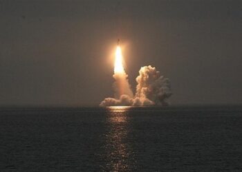 Rus Donskoy denizaltısı Bulava Füzesi testlerine katılacak