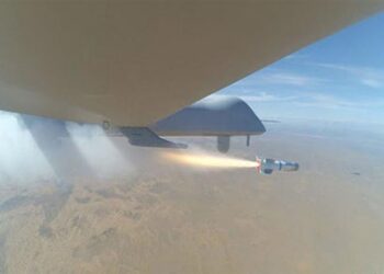 Çin silahlı iha denedi