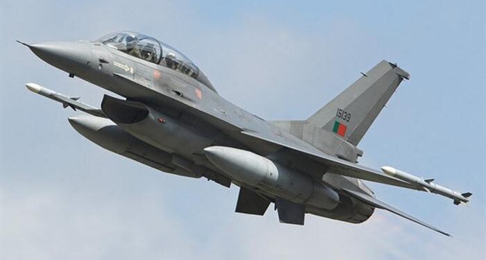 Bulgaristan Portekiz’le modernize edilmiş 9 adet F-16 için görüşüyor