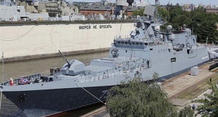 Rus Donanması’nın Amiral Essen Firkateyni Karadeniz’de göreve başladı