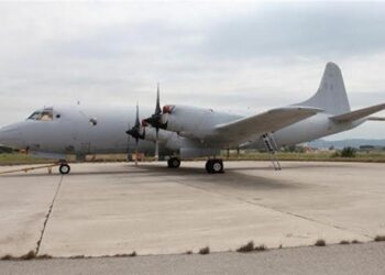 Yunanistan P-3B denizaltı harbi uçaklarını modernizasyonuna başladı