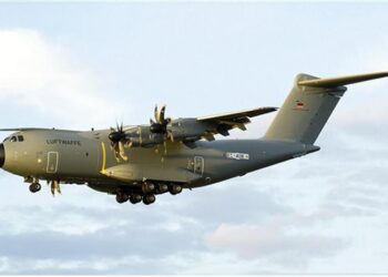 Almanya iki A400M’i uçuştan çekti