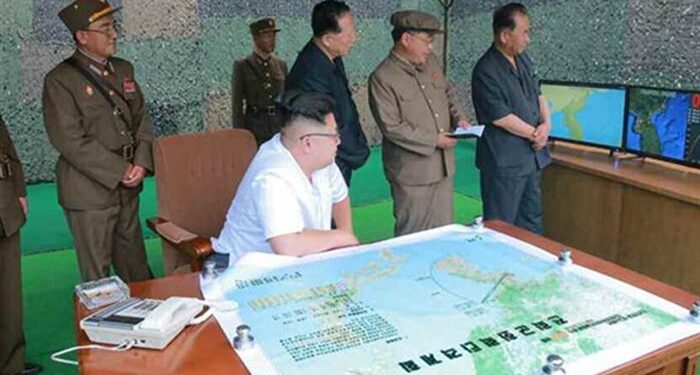 Kuzey Kore güneye nükleer füze saldırısını simüle ediyor