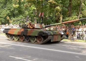 T-72 Tankları Yenilendi