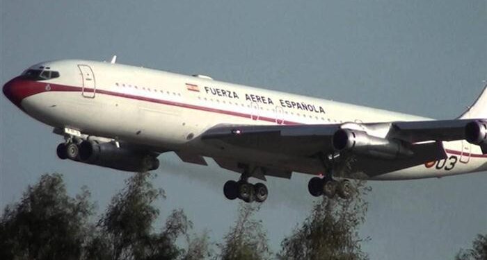 Boeing 707 Emekliye Ayrıldı
