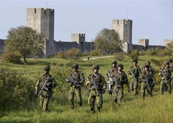 İsveç’e Yeniden Zorunlu Askerlik Hizmeti
