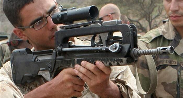 Fransa kendi tüfeğinin yerine Alman tüfeği tercih etti