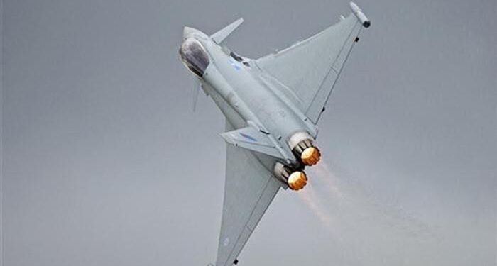 Eurofighter’dan Japonya’da Gövde Gösterisi