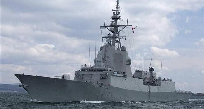 Destroyer ‘Hobart’a SM-2 Füzesi