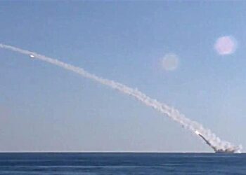 Rusya Seyir Füzelerini Deniyor