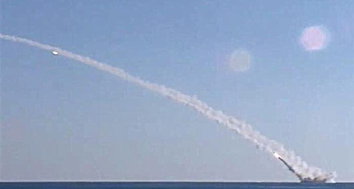 Rusya Seyir Füzelerini Deniyor