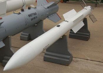 Suriye, R-77 Füzeleri ile Sortide