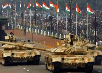 Hindistan Savunma Sanayii Hız Kesmiyor