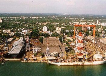 Cochin Tersanesi Sınırlarını Zorladı