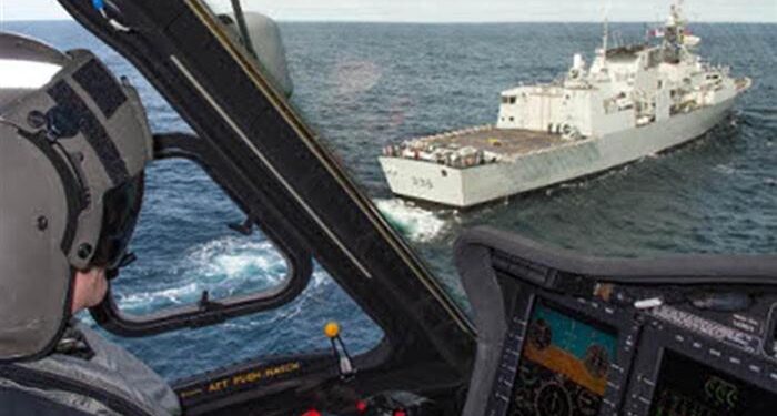 Kanada Donanmasının CH148 helikopteri ile denizaltı harbi için havalandı