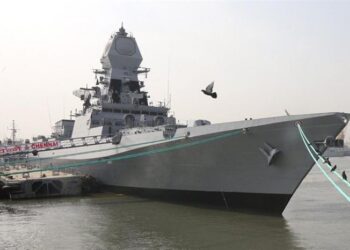 INS Chennai Göreve Başlıyor