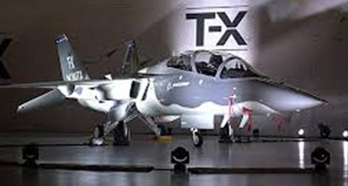 Boeing T-x’in ilk uçuş deneyimine ilişkin kokpit görüntülerini paylaştı