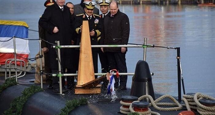 Bir Tören, İki Denizaltı