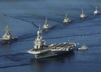 Fransız Uçak Gemisi Evine Döndü