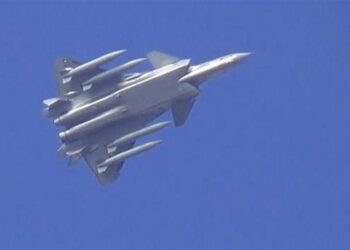 J-20’ler İlk Kez Harici Yakıt Tankları ile Görüldü