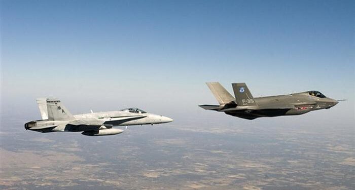 Trump Boeing’i F-35’e karşı fiyat vermeye çağırdı