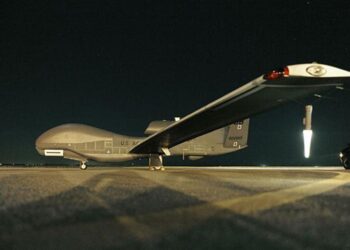 Global Hawk Çekya’nın üzerinden uçabilecek