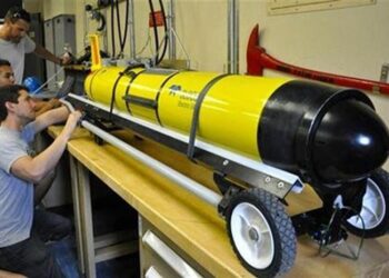 Insansız denizaltıya el koydu