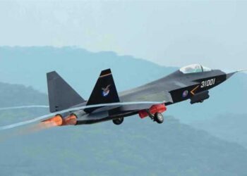 “Gyrfalcon” İlk Uçuşunda