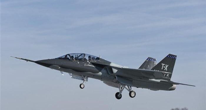 Boeing’in T-X’i İlk Uçuşunda