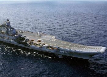 Uçak Gemisi Uçaksız Kalacak