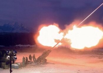 Hindistan M777’ye imza atıyor