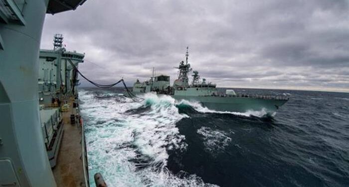 MV Asterix’ten Denizde İlk İkmal