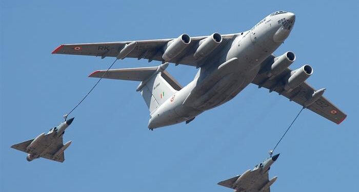 Donanma Pilotlarına Yakıt İkmal Eğitimi