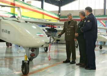 İran’ın Taarruz Kabiliyetine Sahip İHA’sı Seri Üretime Geçiyor