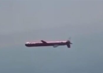 Pakistan’dan Babur Füzesi Testi