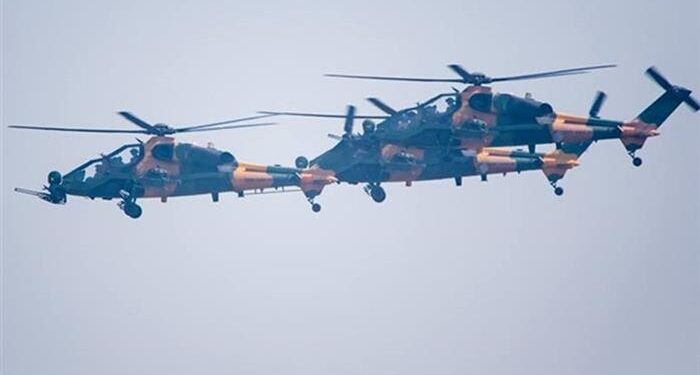 Ataktan Pakistan’da gösteri uçuşu