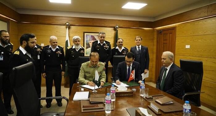 Pakistan Denizaltılarına STM Modernizasyonu