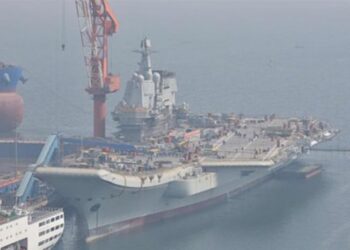 Çin’in Yerli Uçak Gemisi, Deniz Testlerine Hazırlanıyor